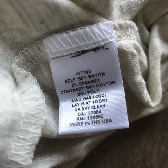 Dolan t-shirt oversized gray lace shoulder top M - Picture 4 of 6